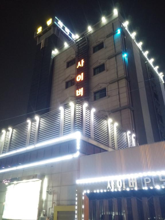 Cyber Motel 群山 外观 照片